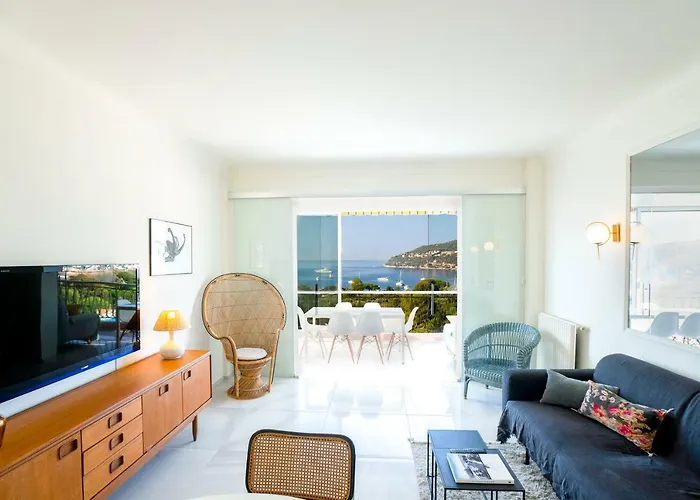 Vue Exceptionnelle Entre Et Monaco *